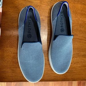 Rothys Size 9 Sneakers - hard to find Coast